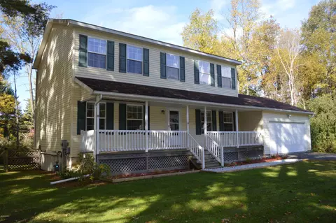 655 East St, Lee, MA 01238 photo 23