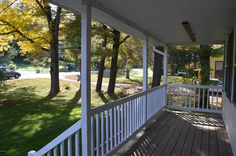655 East St, Lee, MA 01238 photo 17