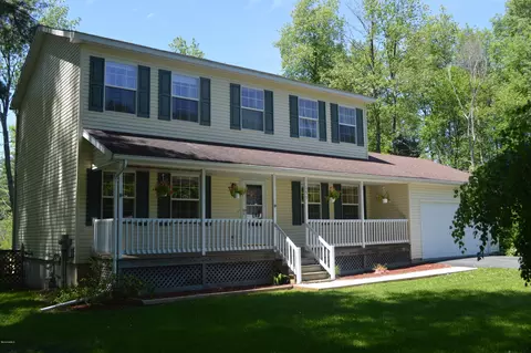 655 East St, Lee, MA 01238 photo 2