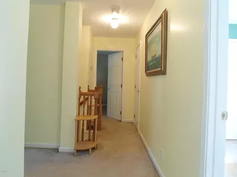 655 East St, Lee, MA 01238 photo 33