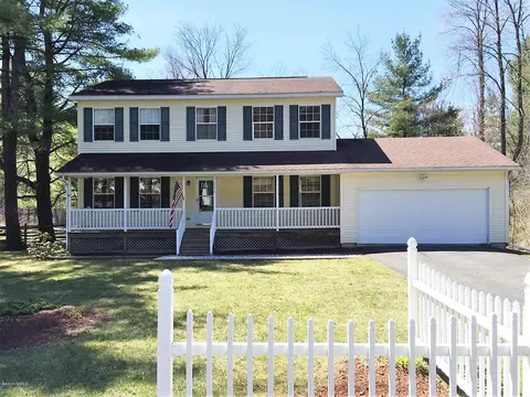 655 East St, Lee, MA 01238 photo 1