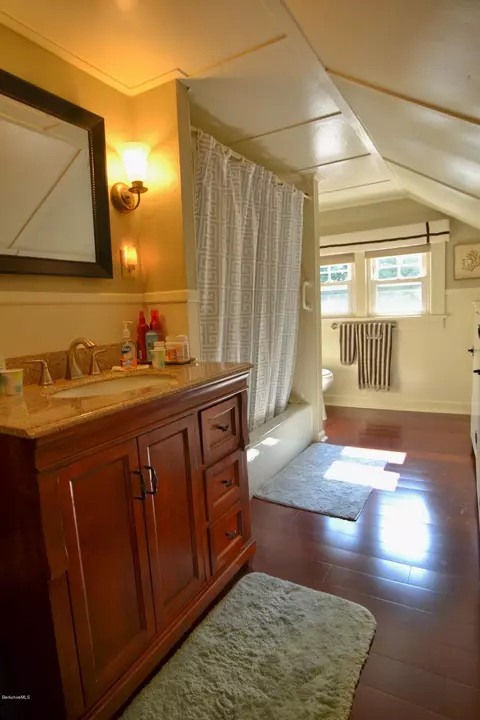 115 High St, Lee, MA 01238 photo 16