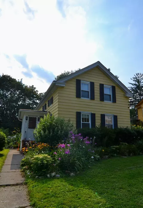 115 High St, Lee, MA 01238 photo 24