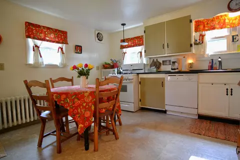 115 High St, Lee, MA 01238 photo 10
