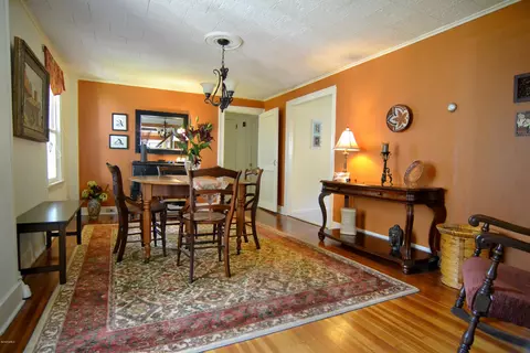 115 High St, Lee, MA 01238 photo 8