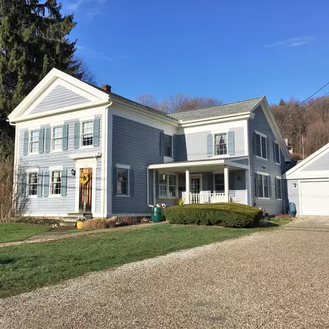 120 Laurel St, Lee, MA 01238 photo 1
