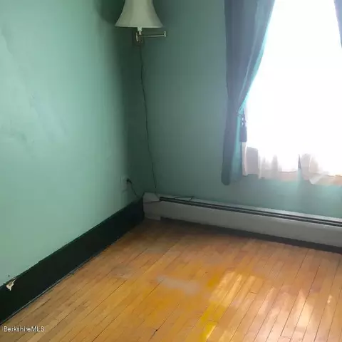68 E Main St, Stockbridge, MA 01262 photo 8