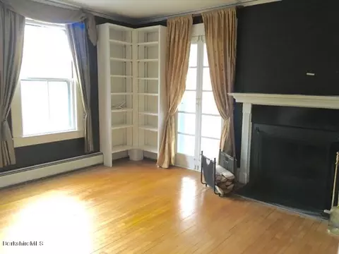 68 E Main St, Stockbridge, MA 01262 photo 7