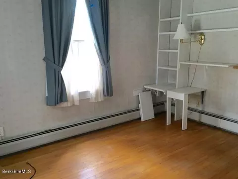 68 E Main St, Stockbridge, MA 01262 photo 11