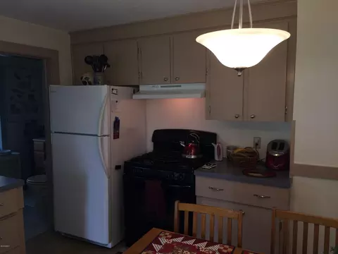 95 Prospect St, Lee, MA 01238 photo 21