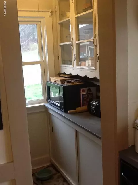 95 Prospect St, Lee, MA 01238 photo 13