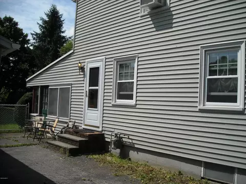 15 David Ave, Lee, MA 01238 photo 4