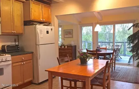 155 High St, Lee, MA 01238 photo 19