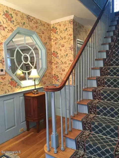 155 High St, Lee, MA 01238 photo 7