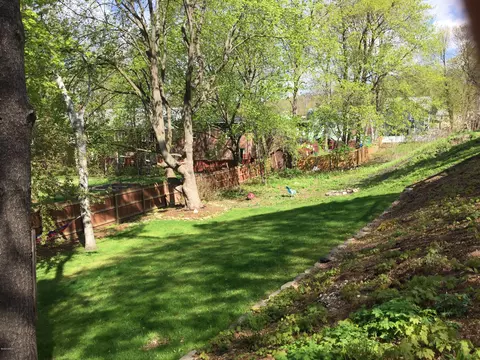 155 High St, Lee, MA 01238 photo 4