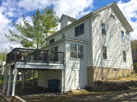 155 High St, Lee, MA 01238 photo 2