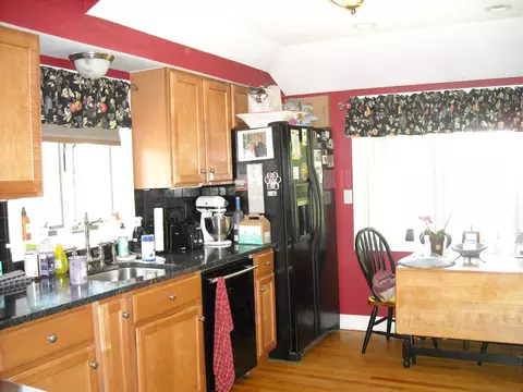 49 Sunshine Ave, Lee, MA 01238 photo 7