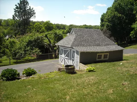 49 Sunshine Ave, Lee, MA 01238 photo 8