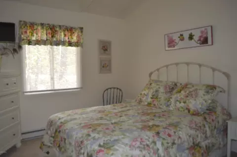 20 Elk Dr, Lee, MA 01238 photo 13