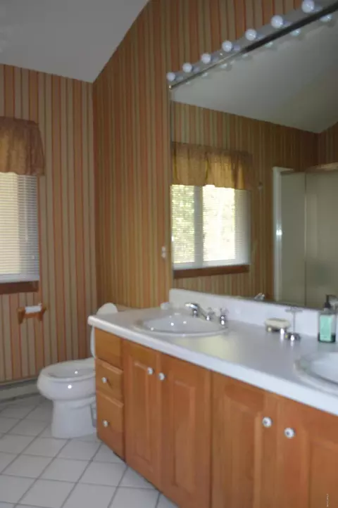 20 Elk Dr, Lee, MA 01238 photo 12