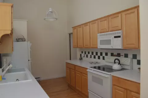 20 Elk Dr, Lee, MA 01238 photo 9