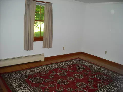 340 Pleasant St, Lee, MA 01238 photo 15