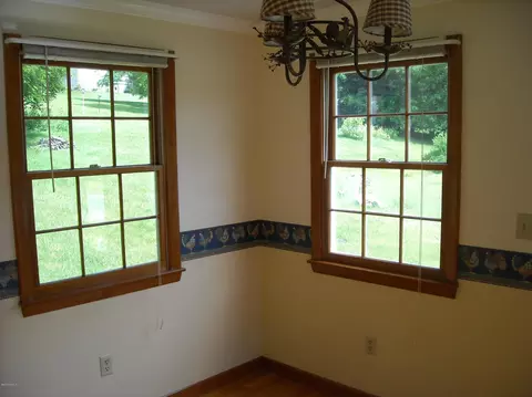 340 Pleasant St, Lee, MA 01238 photo 9