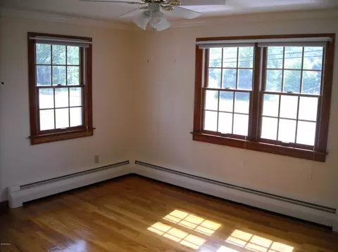 340 Pleasant St, Lee, MA 01238 photo 7