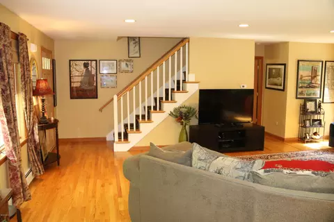 185 Silver St, Lee, MA 01238 photo 7