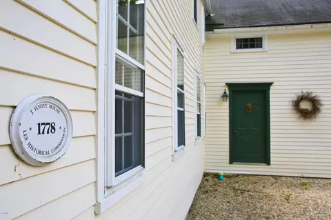 1 East St, Lee, MA 01238 photo 9