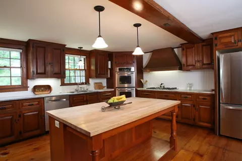 1 East St, Lee, MA 01238 photo 19