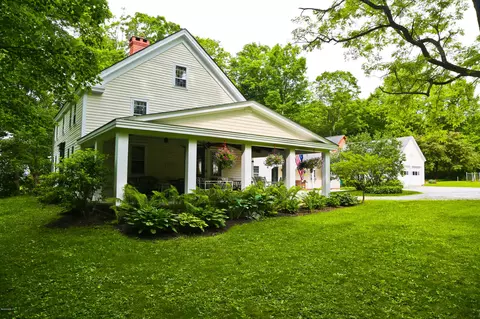 1 East St, Lee, MA 01238 photo 8