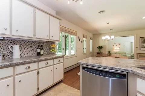 271 Lee Rd, Lenox, MA 01240 photo 4