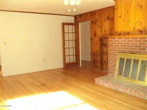 49 Root Ln, Sheffield, MA 01257 photo 9