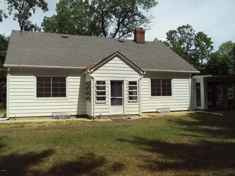 49 Root Ln, Sheffield, MA 01257 photo 2