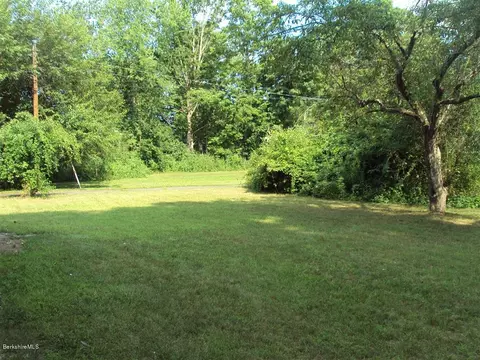 49 Root Ln, Sheffield, MA 01257 photo 6