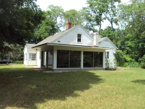 49 Root Ln, Sheffield, MA 01257 photo 4