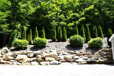 462 Long Bow Ln, Becket, MA 01223 photo 8