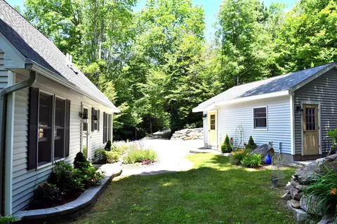 462 Long Bow Ln, Becket, MA 01223 photo 13