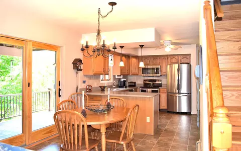 462 Long Bow Ln, Becket, MA 01223 photo 26