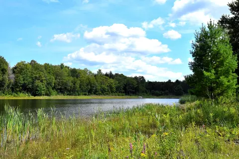 462 Long Bow Ln, Becket, MA 01223 photo 17
