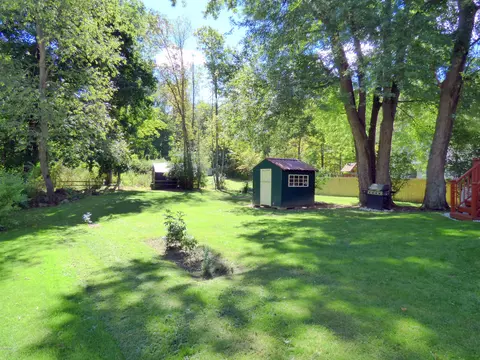 42 E Center St, Lee, MA 01238 photo 22