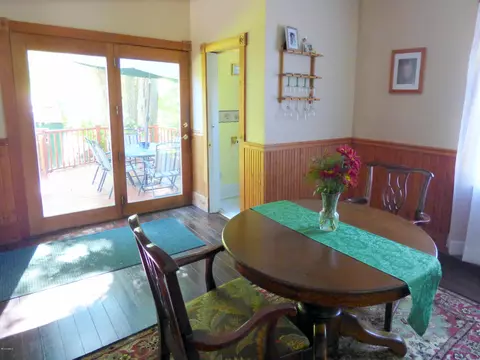 42 E Center St, Lee, MA 01238 photo 6