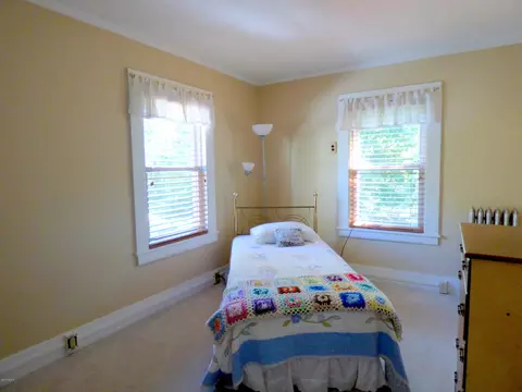 42 E Center St, Lee, MA 01238 photo 13