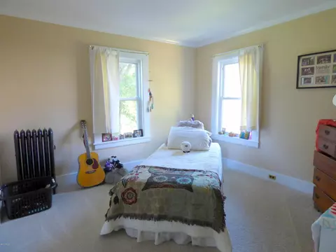 42 E Center St, Lee, MA 01238 photo 14