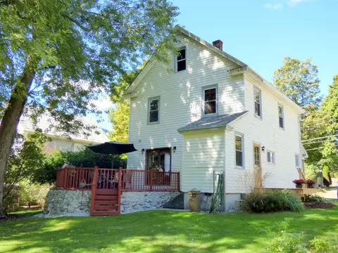 42 E Center St, Lee, MA 01238 photo 18