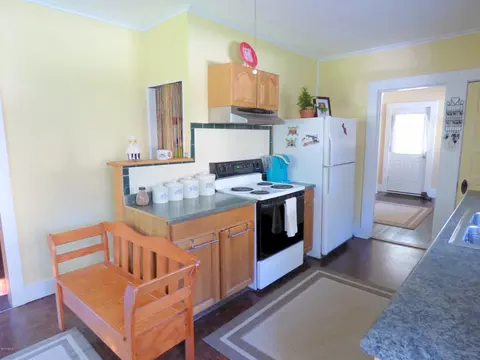 42 E Center St, Lee, MA 01238 photo 8