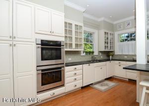 35 Walker St, Lenox, MA 01240 photo 20