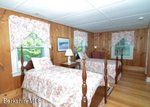 35 Walker St, Lenox, MA 01240 photo 32