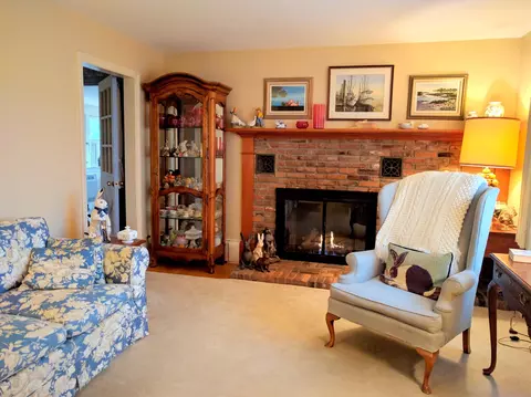 115 Davis St, Lee, MA 01238 photo 3